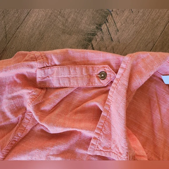 100% cotton 2x Button Down Blouse - Picture 2 of 10